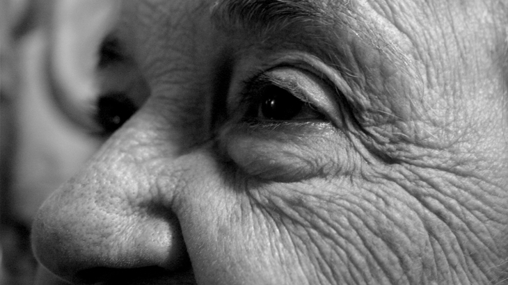 Envelhecer não é adoecer: compreendendo a diferença entre senescência e senilidade